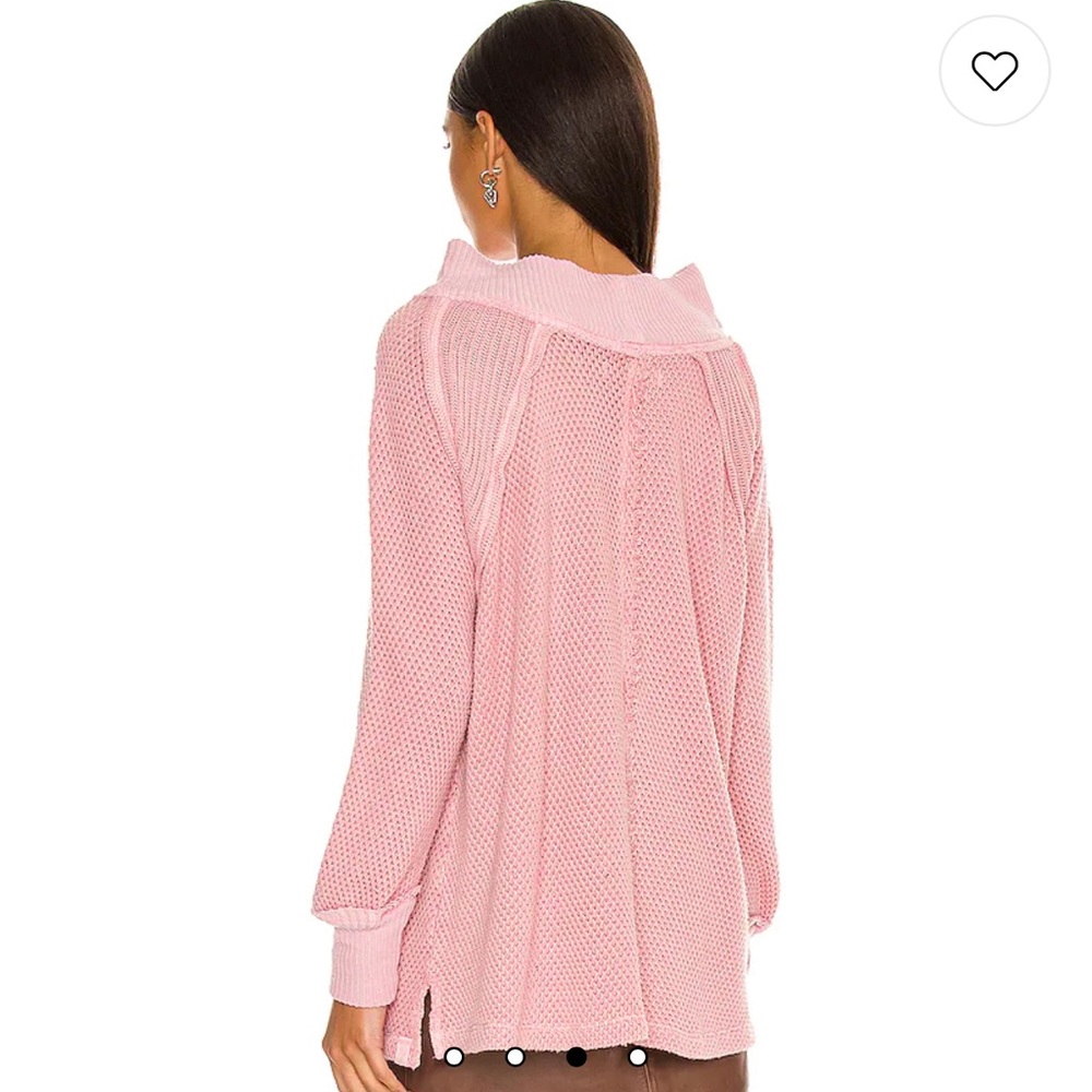NWT  Free People “She’s a keeper” top in Faded coral Size: XS